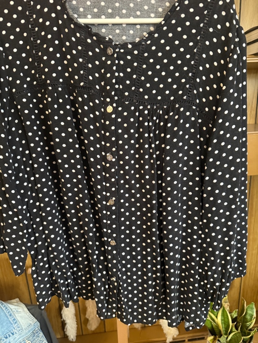 Adrienne Vittadini Polka Dot Top - Picture 3 of 3
